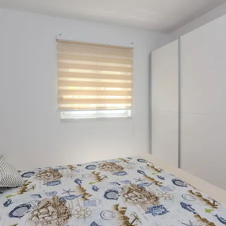 Lucica 2 By Interhome Vir