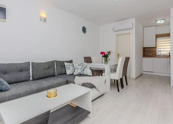 Apartman Lucica 2 By Interhome