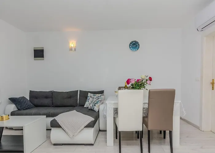 Lucica 2 By Interhome *